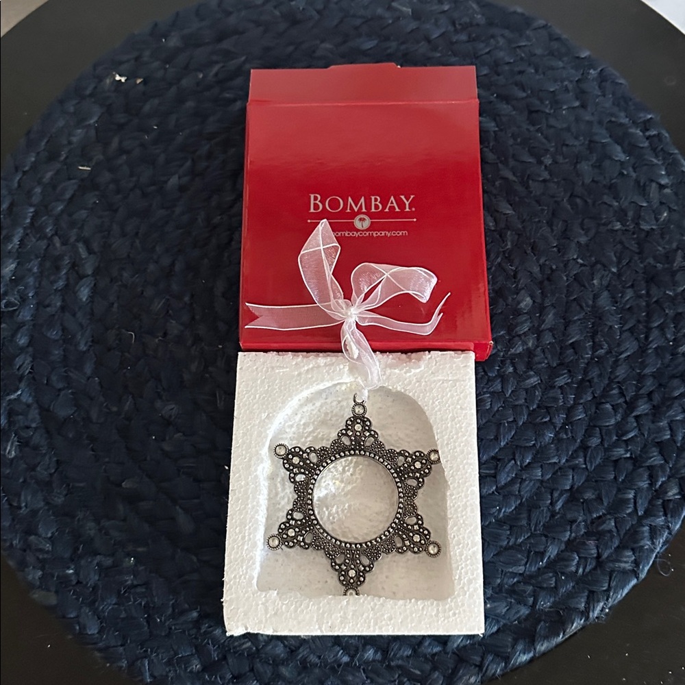 Bombay Silver Star Ornament Frame